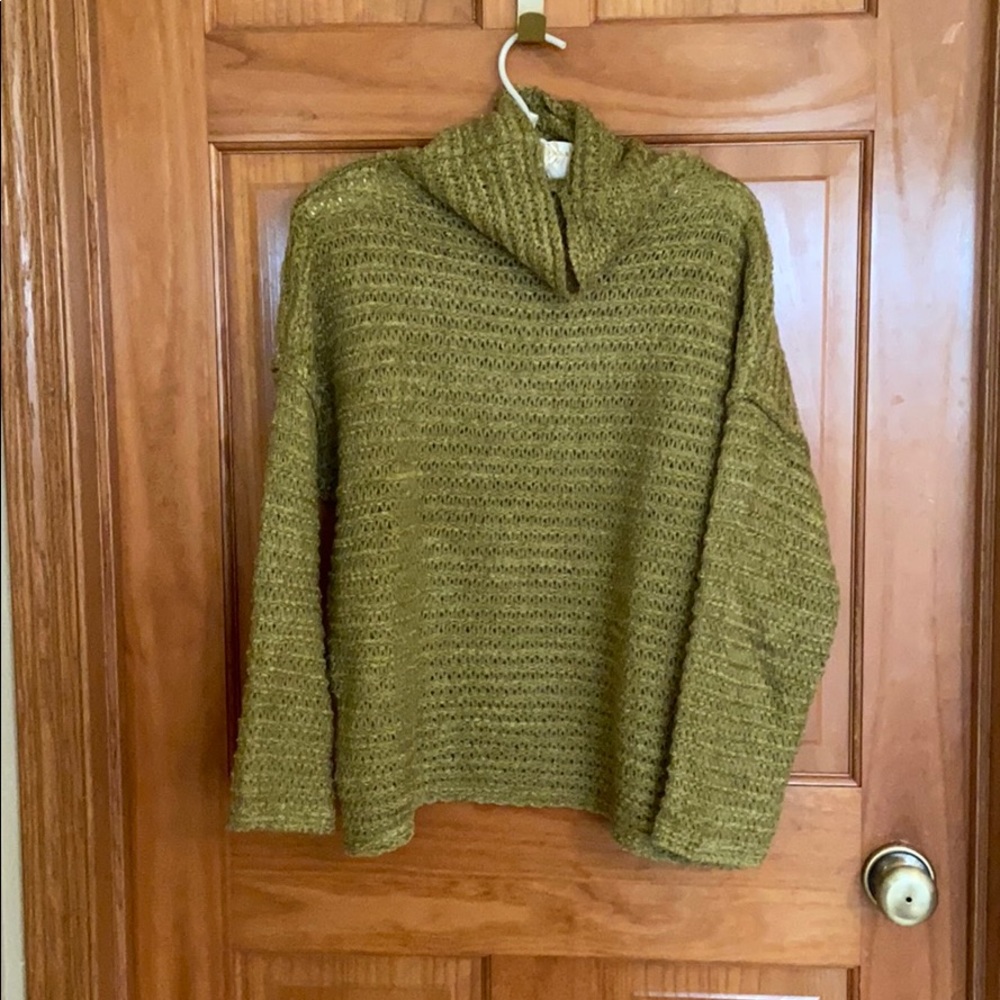 Aerie green sweater size small
